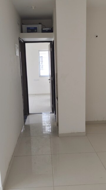 Room in 3 BHK Apartment at Yashwin Orizzonte, Kharadi – for Sale
