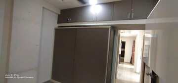 Furnished Amenities in 3 BHK Apartment at New Vip Road – for Rent