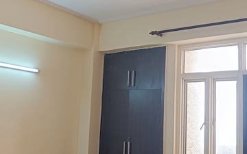3 BHK Apartment For Rent in Supertech 34 Pavilion, Sector 34