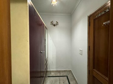 Furnished Amenities in 3 BHK Villa at Sector 51 – for Rent