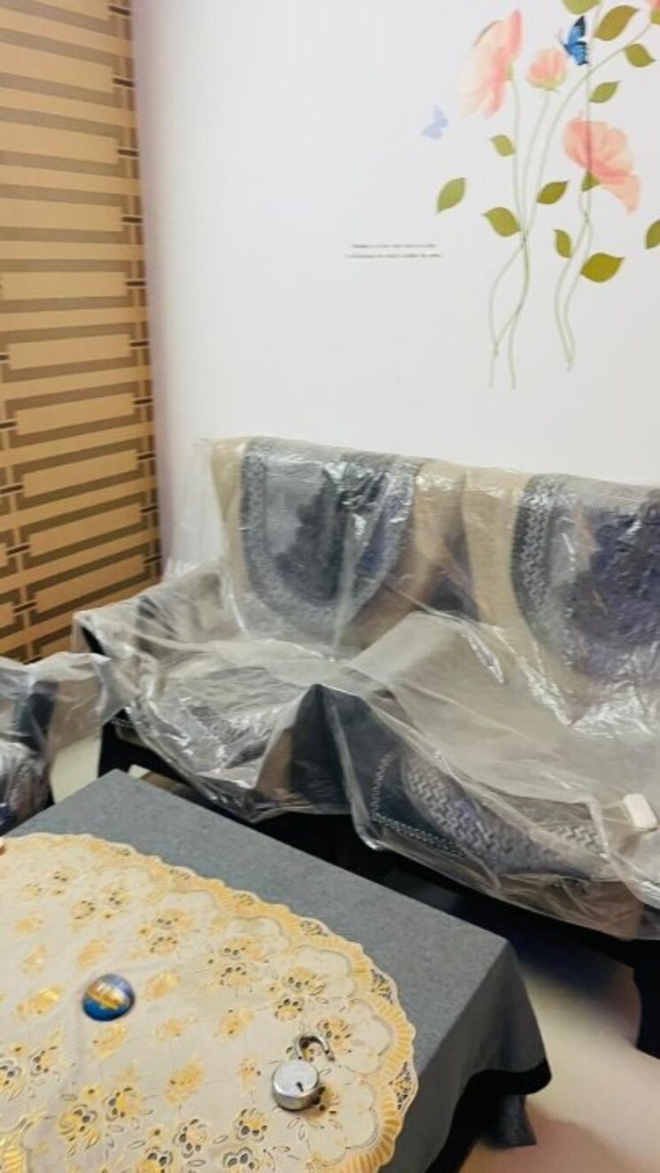 Living Room, kolar rd 3 Bedroom 1000 Sq.Ft. Builder Floor In Kolar rd Bhopal 8937990