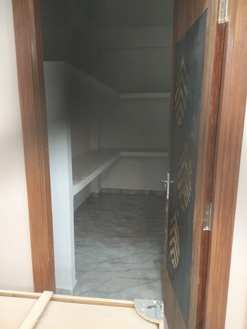Building Lobby in 3 BHK Villa at Sector 41 – for Rent