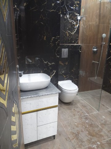 Bathroom in 3 BHK Villa at Sector 41 – for Rent