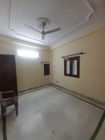 Room in 2 BHK Villa at Sector 48 – for Rent
