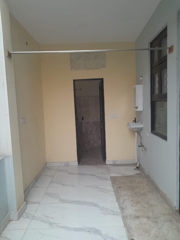 Room, sector 48 2 Bedroom 1550 Sq.Ft. Villa In Sector 48 Noida 8938046