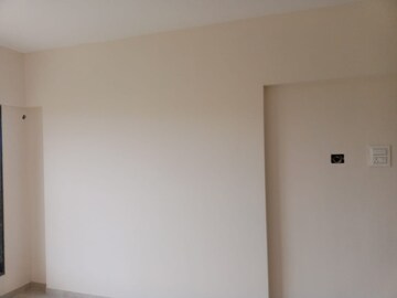 Room in 2 BHK Apartment at Shivoham Avyukta Breeze, Borivali West – for Sale