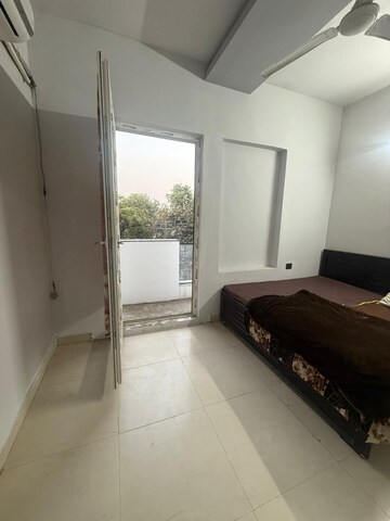 Bedroom in 2 BHK Villa at Sector 40 – for Rent