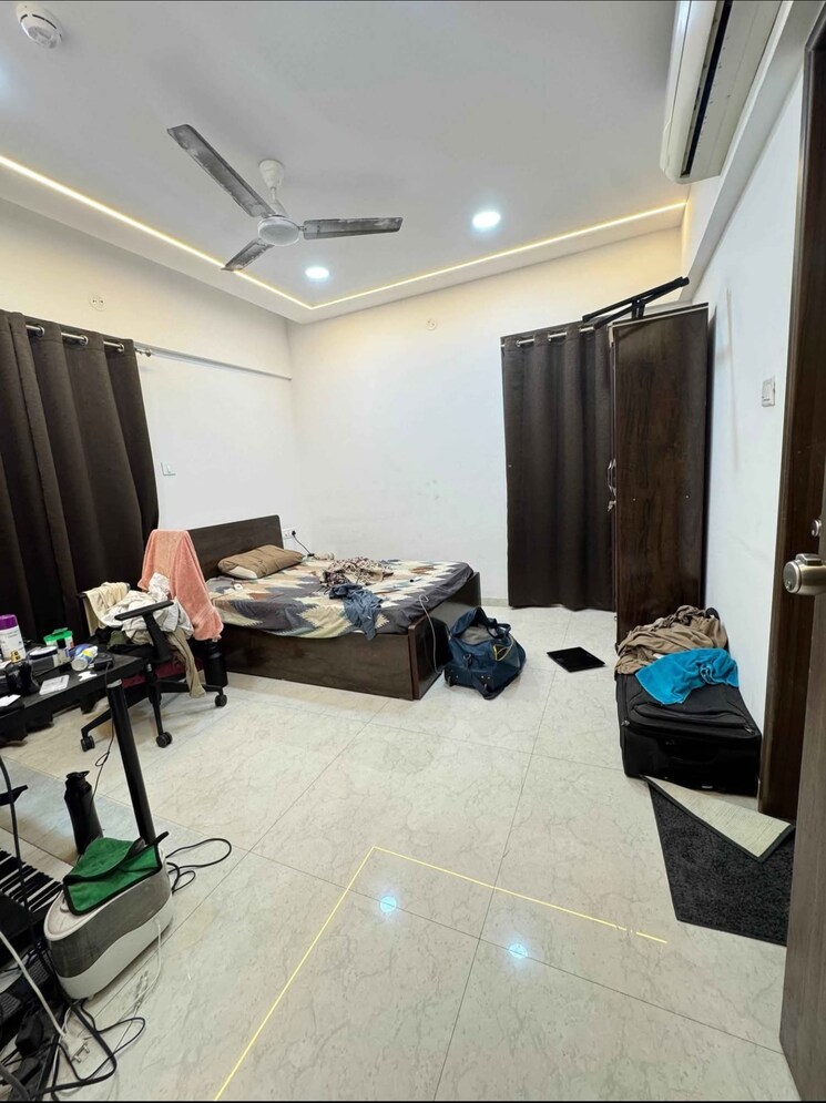 Master Bedroom, majestique-towers 3 Bedroom 1650 Sq.Ft. Apartment In Kharadi Pune 8938060