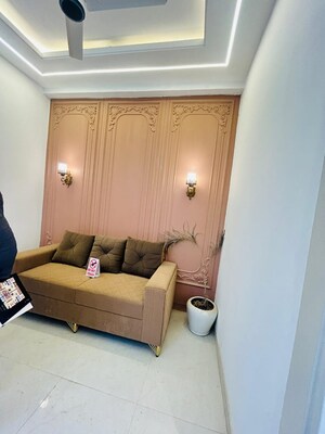 Living Room in 3 BHK Builder Floor at Sector 73 – for Sale