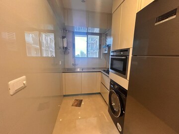 Master Bedroom in 1 BHK Apartment at Hiranandani Highland, Powai – for Rent