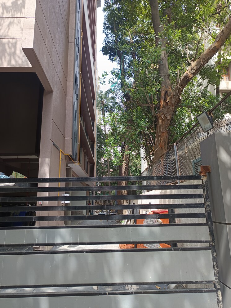 Balcony, khar west 3 Bedroom 1125 Sq.Ft. Apartment In Khar West Mumbai 8938102