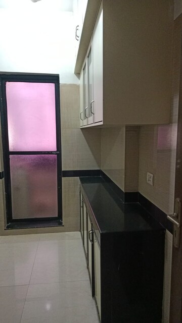 Furnished Amenities in 2 BHK Apartment at K Raheja Heights, Malad East – for Rent