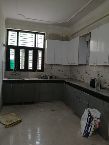 2.5 BHK Villa For Rent in RWA Apartments Sector 122, Sector 122