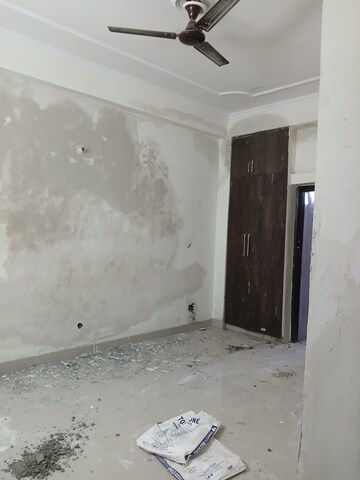 Balcony in 2.5 BHK Villa at RWA Apartments Sector 122, Sector 122 – for Rent