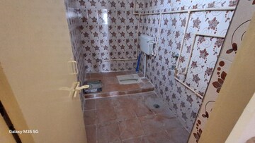 Bathroom in 3.5 BHK Apartment at VBG Gardens, Mehdipatnam – for Sale