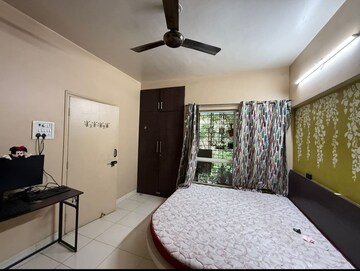 Master Bedroom in 2 BHK Apartment at Sundar Sankul Apartment Hadapsar, Hadapsar – for Rent