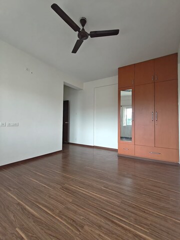 Room in 2 BHK Apartment at Dsr Eden Greens, Varthur – for Sale