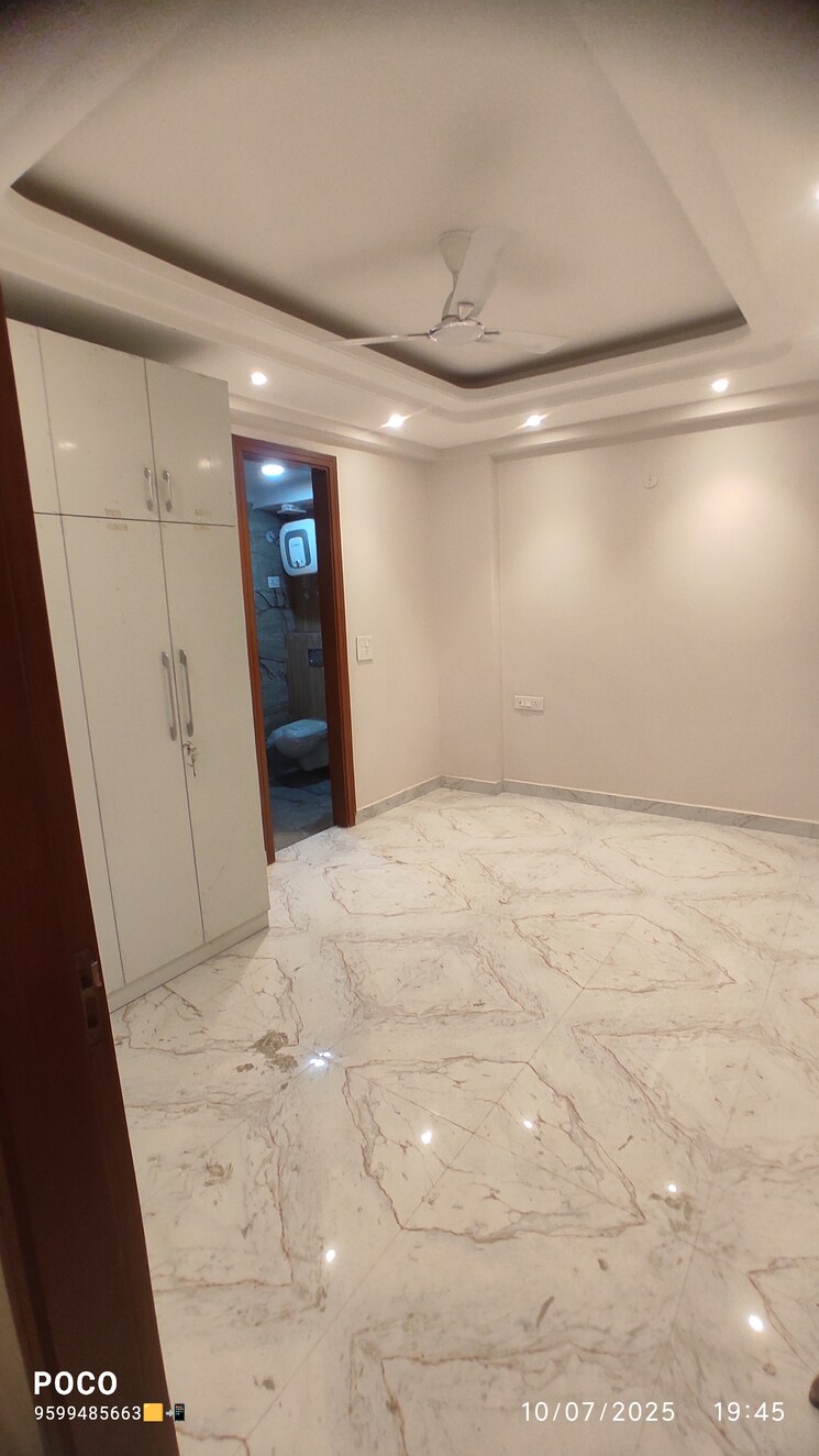 Kitchen, kishangarh 3 Bedroom 1300 Sq.Ft. Builder Floor In Kishangarh Delhi 8938221