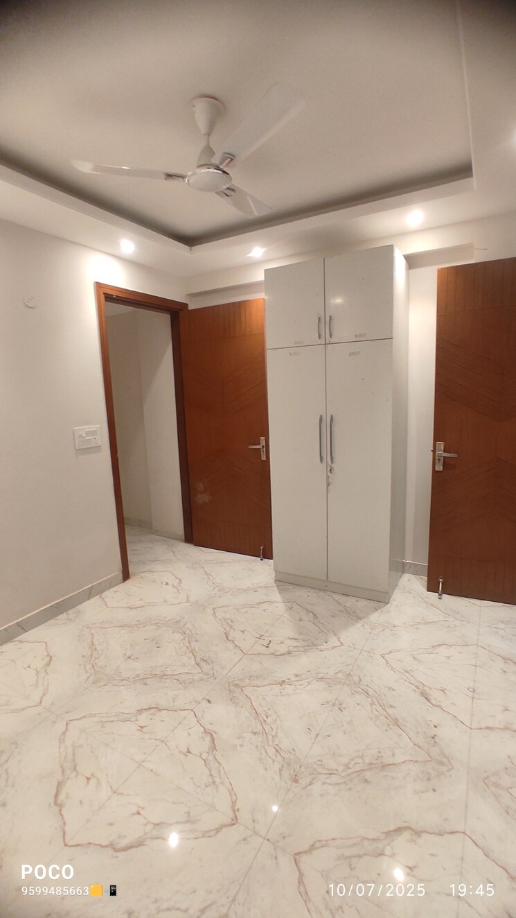 undefined, kishangarh 3 Bedroom 1300 Sq.Ft. Builder Floor In Kishangarh Delhi 8938221