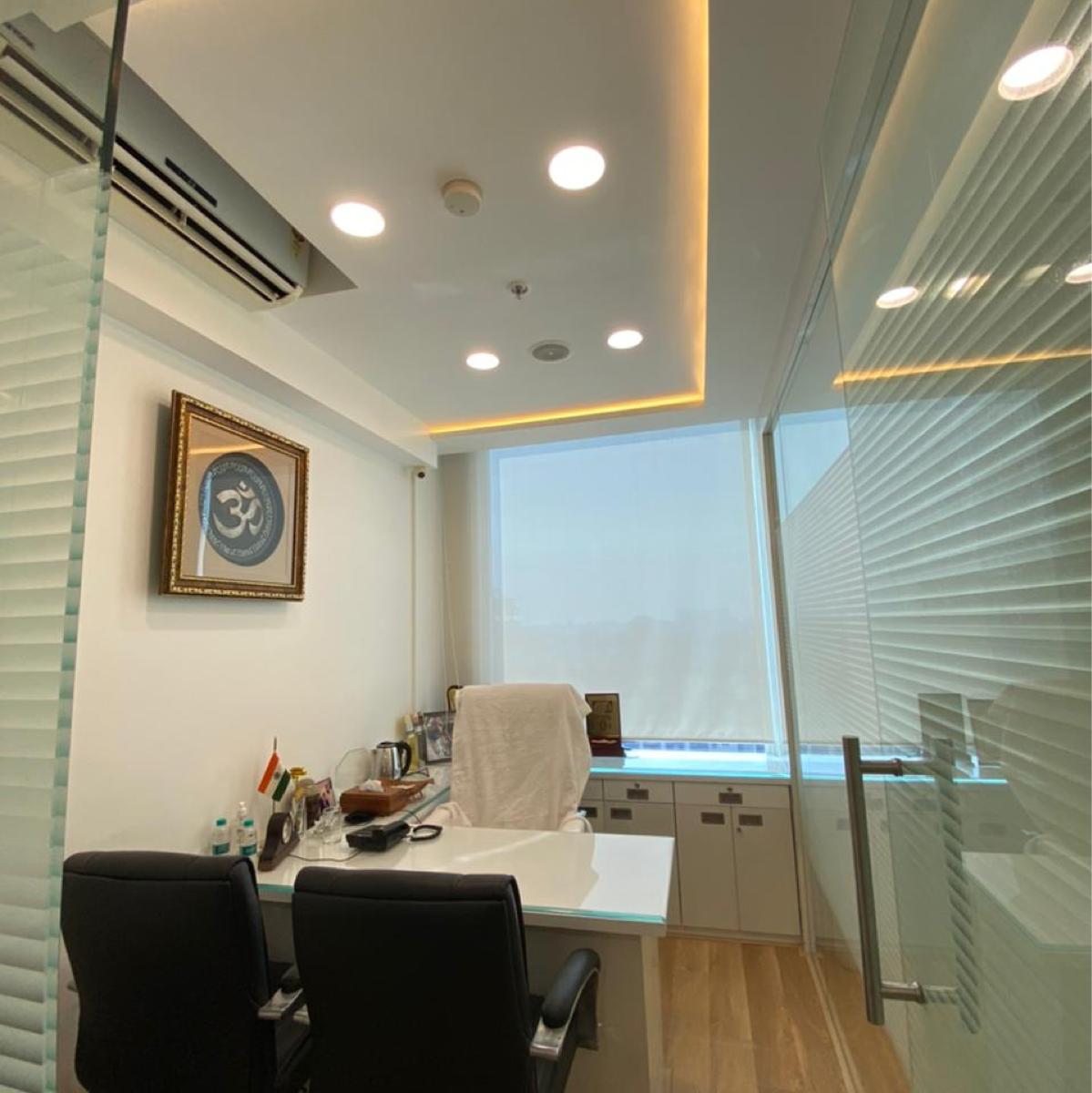 Office Space For Rent in Magic Square