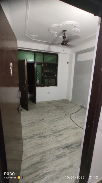 Furnished Amenities in 2 BHK Builder Floor at Kishangarh – for Rent