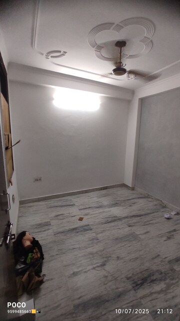 Furnished Amenities in 2 BHK Builder Floor at Kishangarh – for Rent