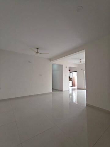 Room in 2 BHK Apartment at Dsr Eden Greens, Varthur – for Sale