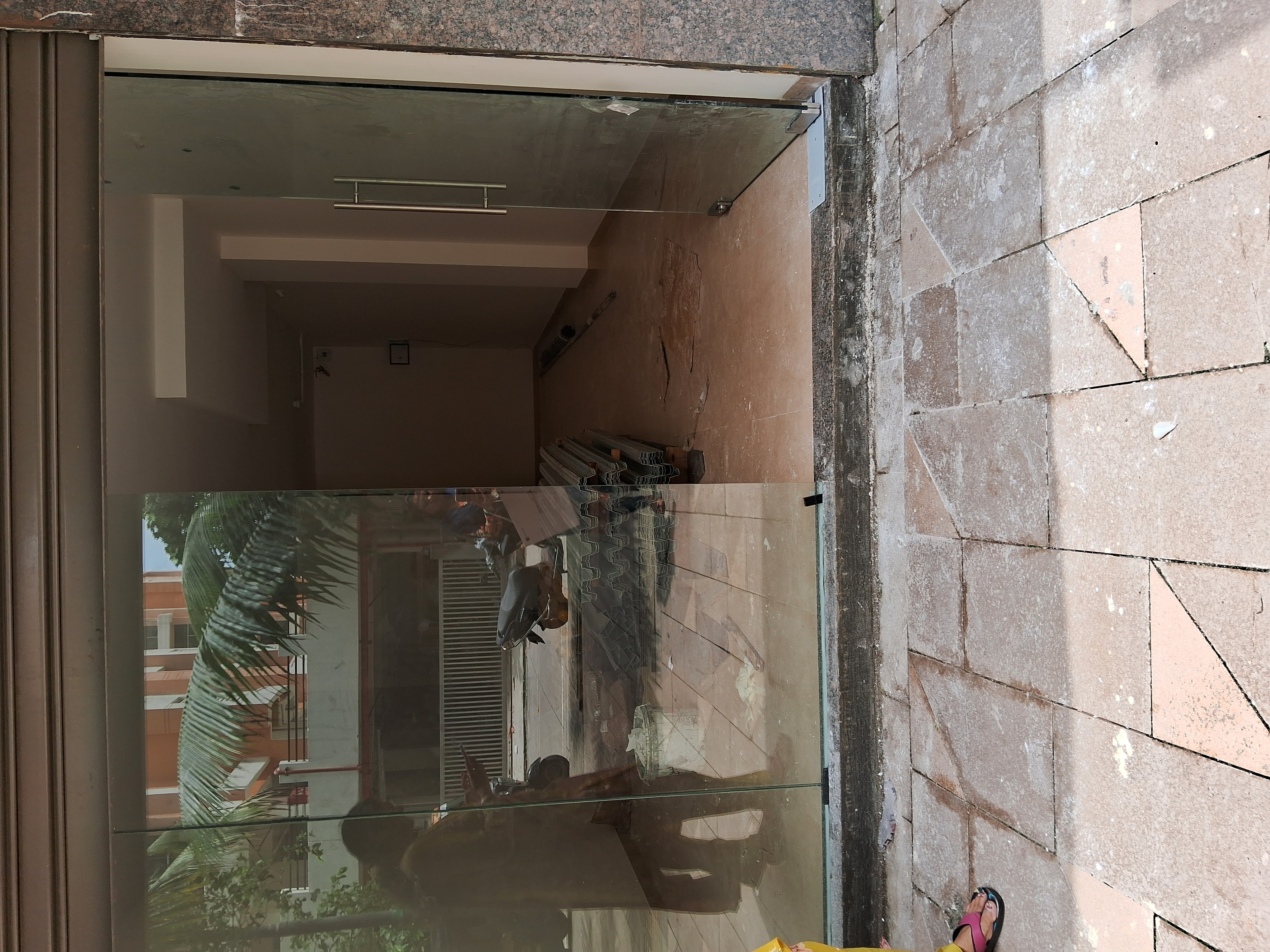 Retail Shop For Sale in Kalpataru Radiance