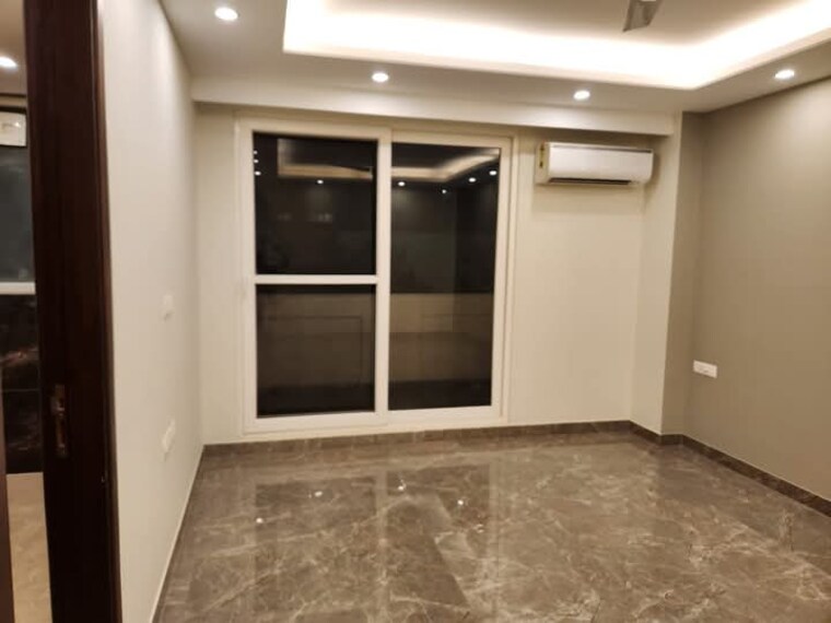 Room, igi airport area 3 Bedroom 1000 Sq.Ft. Apartment In Igi Airport Area Delhi 8938244