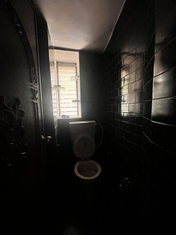 Bathroom in 1 BHK Apartment at Andheri West – for Rent
