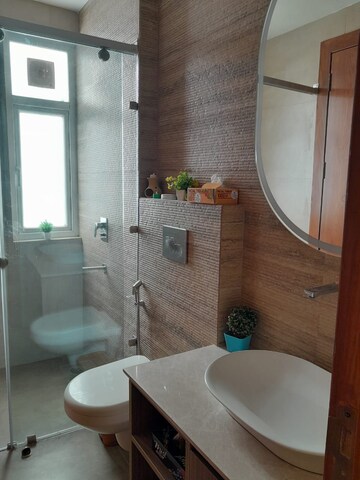 Bathroom in 4 BHK Builder Floor at Unitech Nirvana Country Cedar Crest, Sector 50 – for Rent