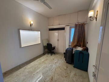 Room in 1 BHK Apartment at Vasant Vihar – for Rent