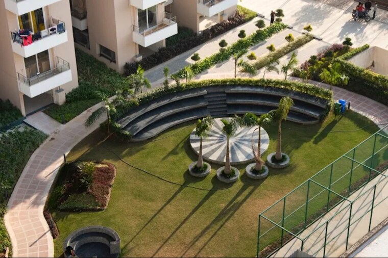  Parking, emenox-la-solara 2 Bedroom 1020 Sq.Ft. Apartment In Sector 16 Greater Noida Greater Noida 8938277
