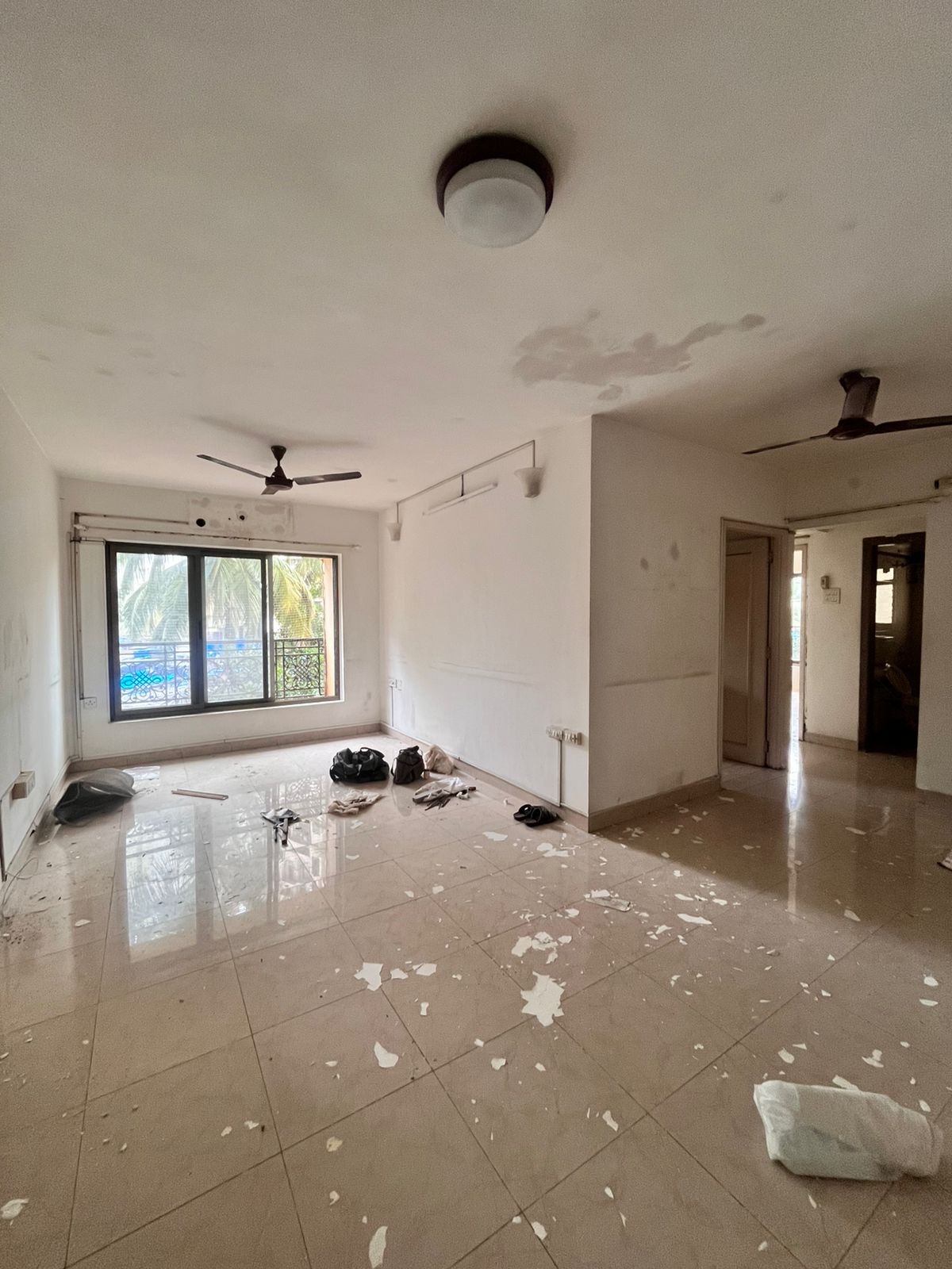 3 BHK Apartment For Rent in Versova Telephone Exchang