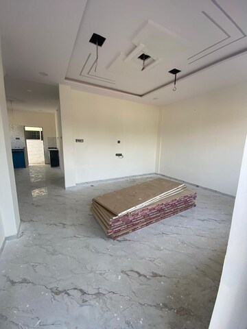 Room in 3 BHK Independent House at Narsala – for Sale