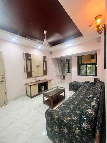 Bedroom in 1.5 BHK Apartment at Juhu – for Rent