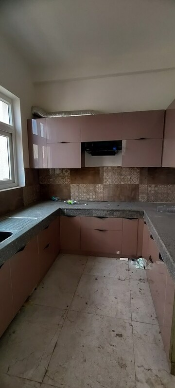 Kitchen in 3 BHK Apartment at BPTP Discovery Park, Sector 80 – for Rent