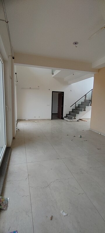 Living Room in 3 BHK Apartment at BPTP Discovery Park, Sector 80 – for Rent