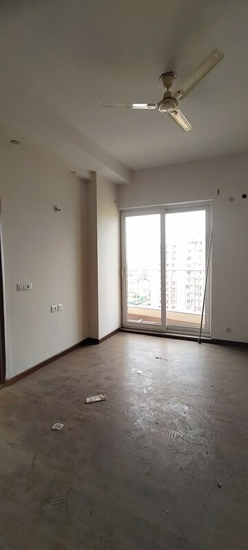 3 BHK Apartment For Rent in BPTP Discovery Park, Sector 80