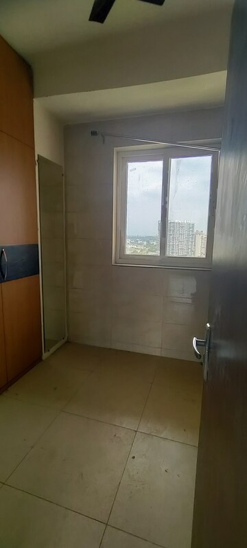  3 BHK Apartment at BPTP Discovery Park, Sector 80 – for Rent