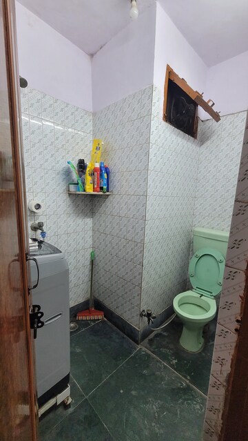 Attached Bathroom in 2 BHK Builder Floor at Dilshad Garden – for Sale
