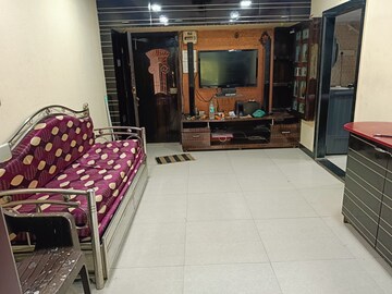 2 BHK Apartment For Rent in Saturn Apartment, Bandra West