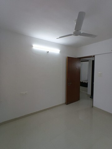 Room in 3 BHK Apartment at Chandan Garden, Nibm Road – for Rent