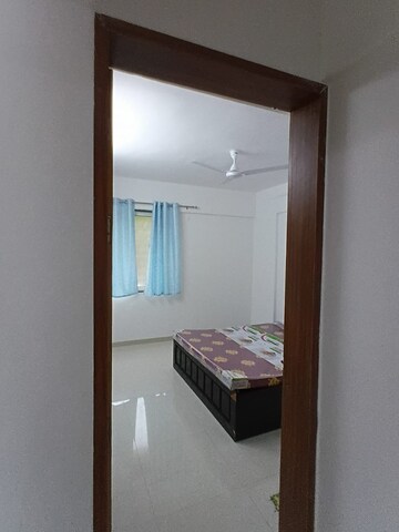 Room in 3 BHK Apartment at Chandan Garden, Nibm Road – for Rent