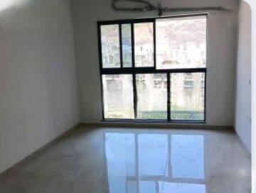 Room in 3 BHK Apartment at Godrej Urban Park, Chandivali – for Rent