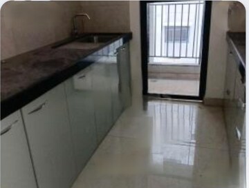 Room in 3 BHK Apartment at Godrej Urban Park, Chandivali – for Rent
