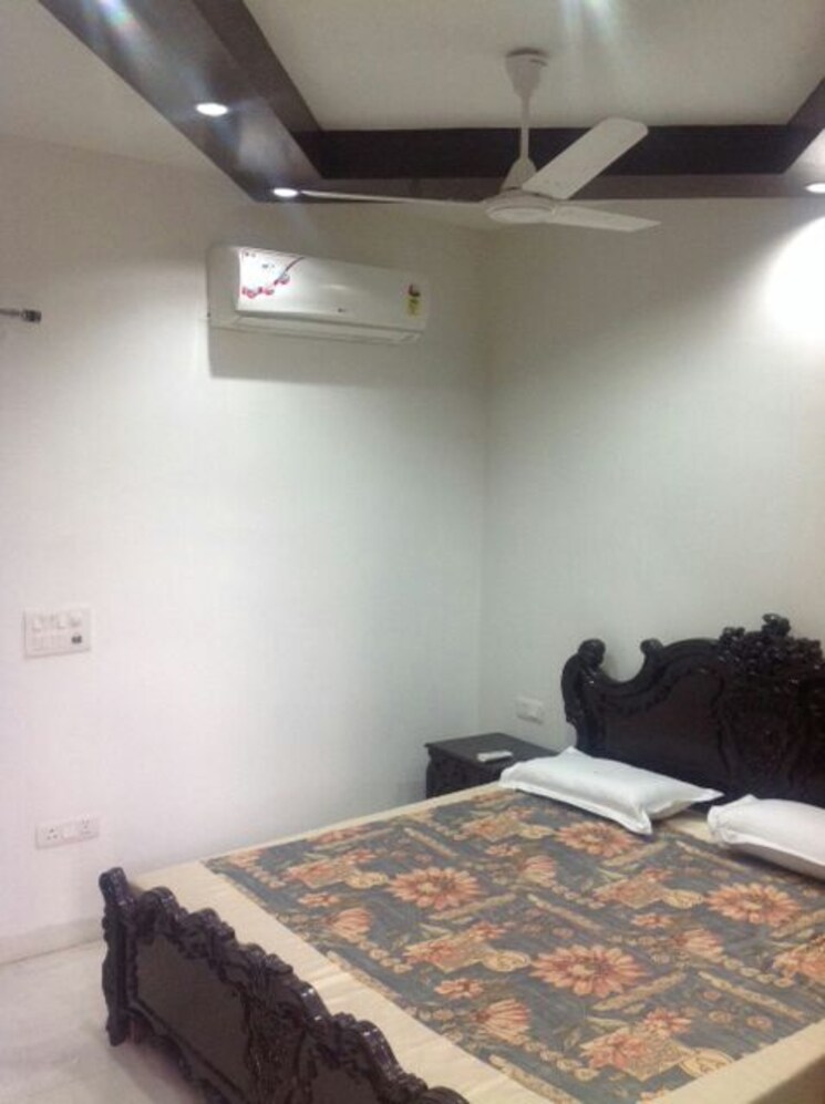 Master Bedroom, greater kailash i 3 Bedroom 1800 Sq.Ft. Builder Floor In Greater Kailash I Delhi 8938337