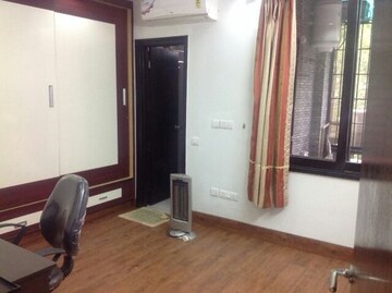 Master Bedroom in 3 BHK Builder Floor at Greater Kailash I – for Rent
