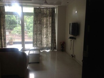 Master Bedroom in 3 BHK Builder Floor at Greater Kailash I – for Rent