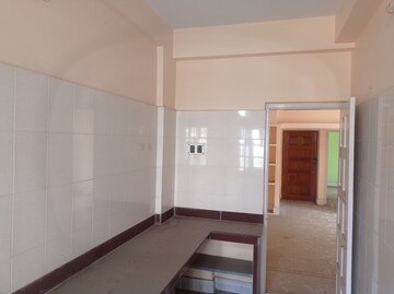 2 BHK Apartment For Sale in Golf Green